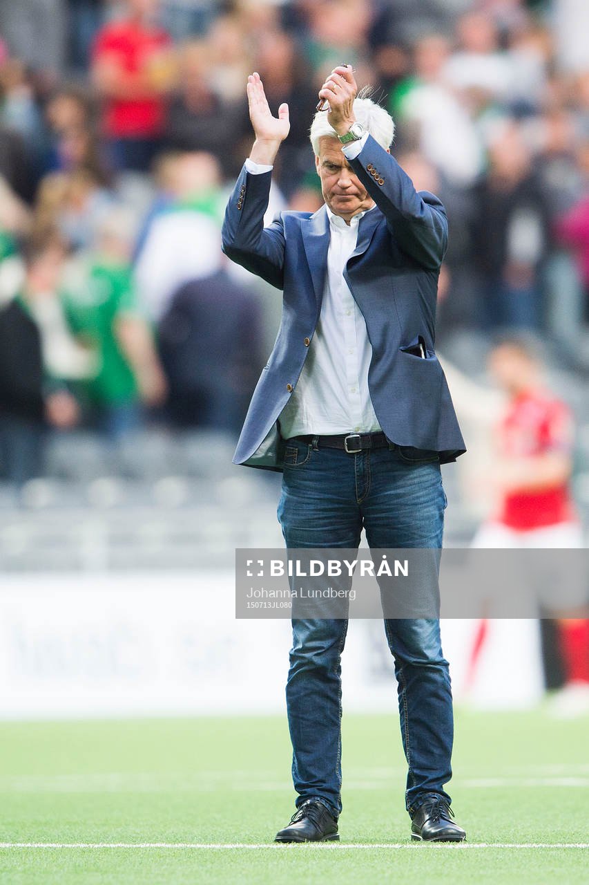 Hammarbys tränare Nanne Bergstrand tackar publiken