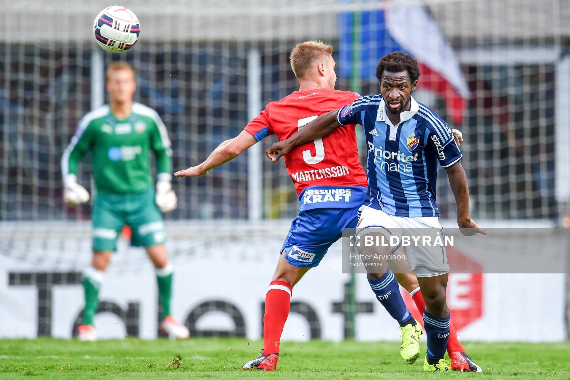 Helsingborgs Johan Mårtensson och Djurgårdens Amadou Jawo