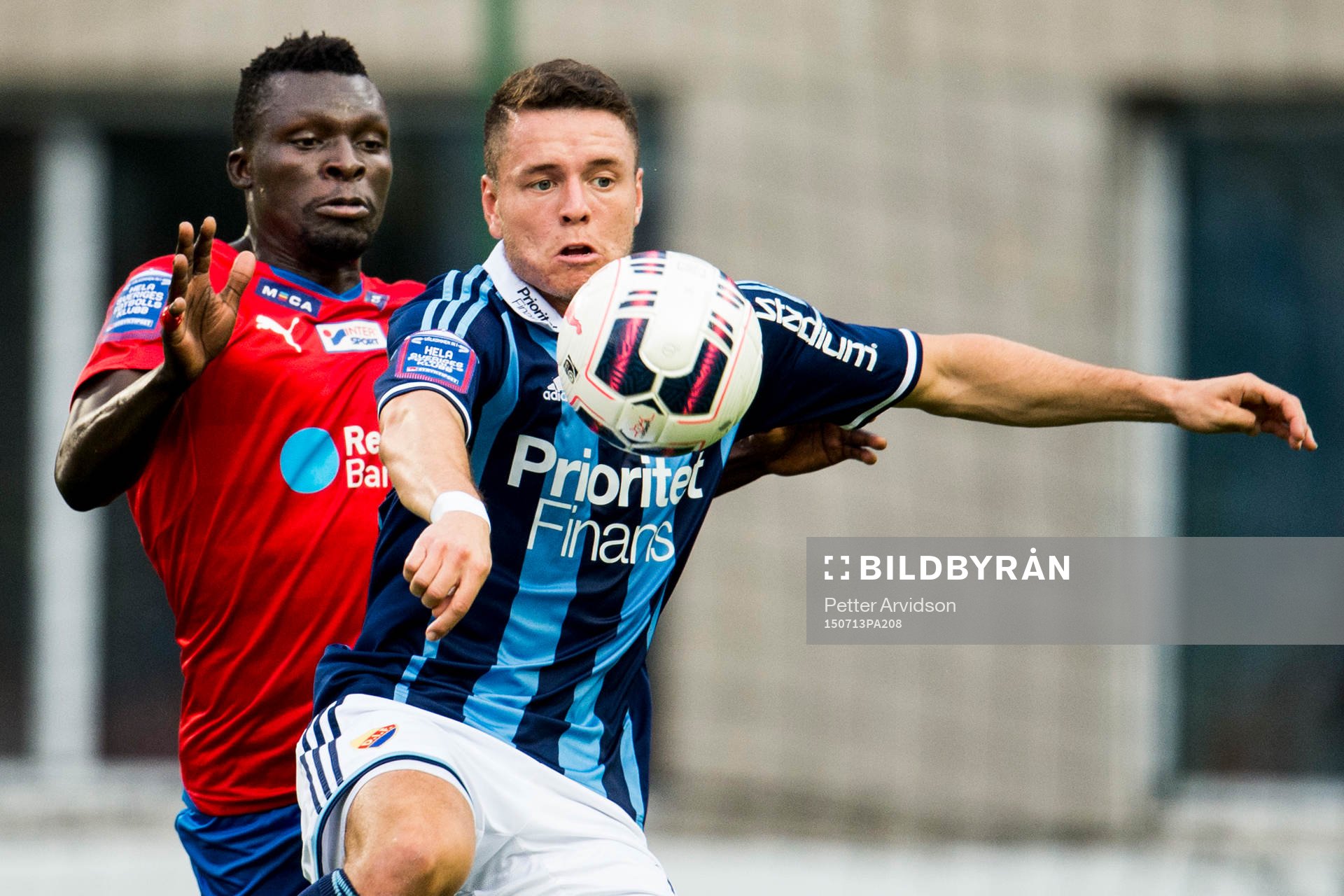 Djurgårdens Kerim Mrabti och Helsingborgs Lalawélé