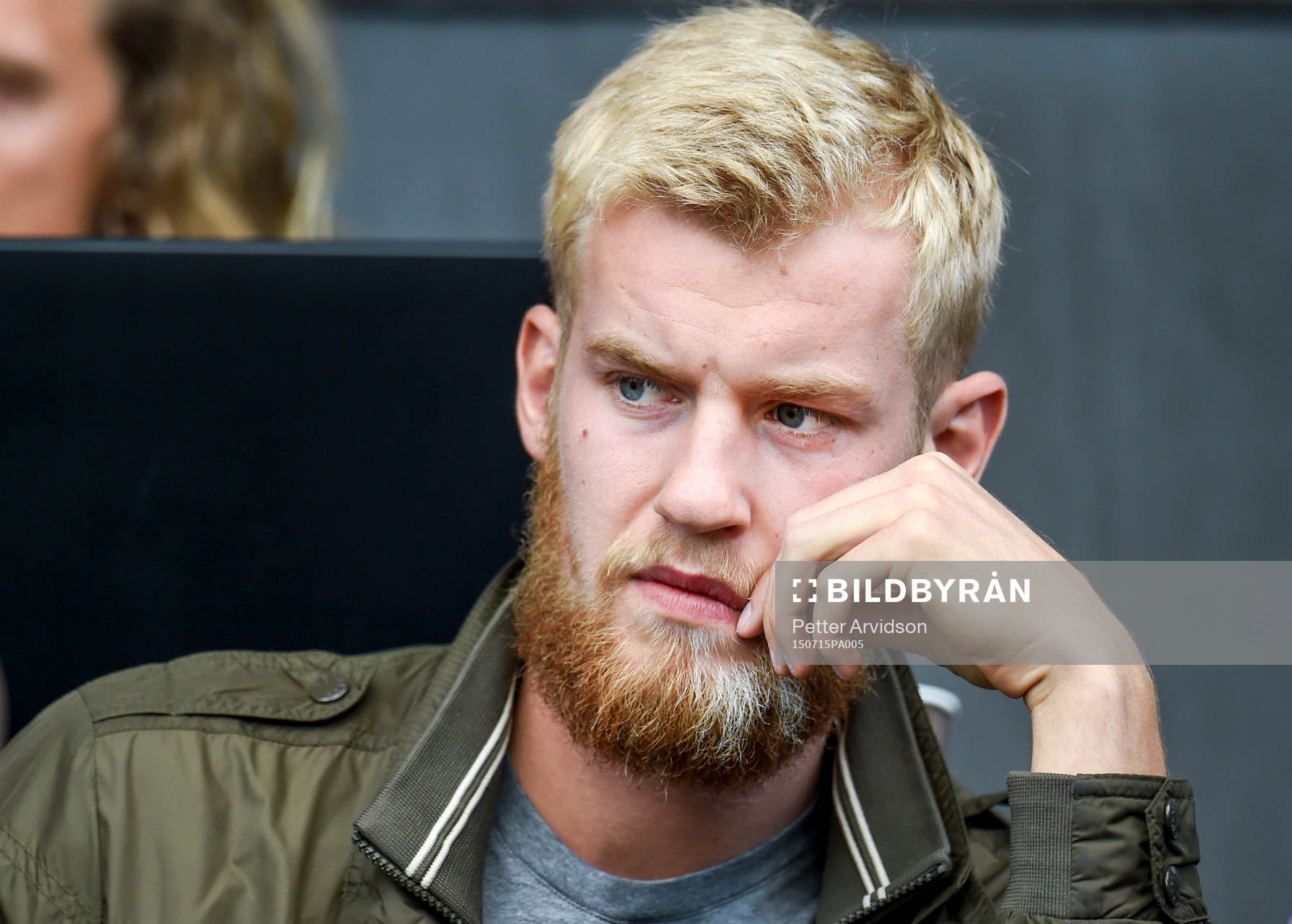 Malmö FFs Filip Helander på läktarplats