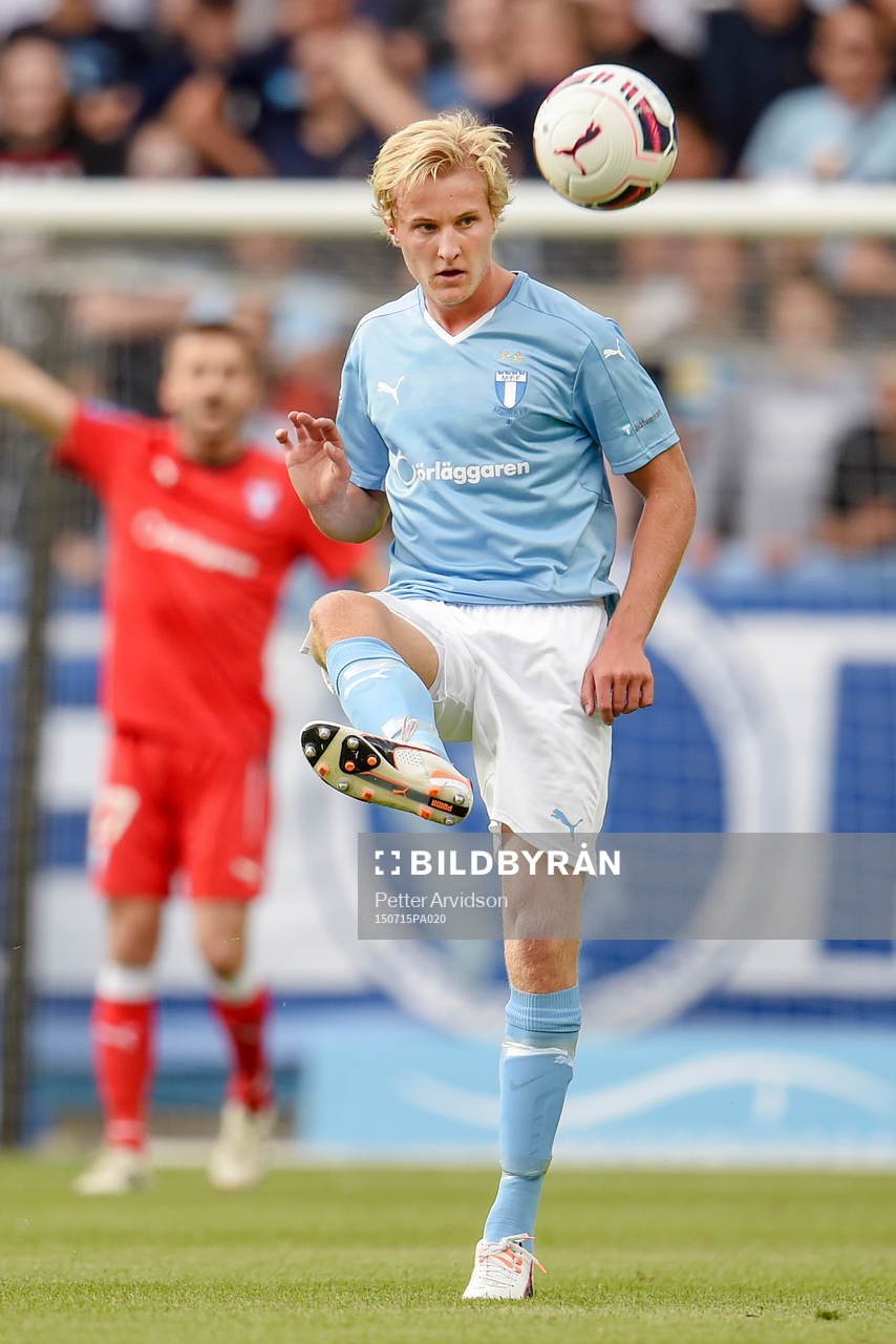 Malmö FFs Franz Brorsson, ungdomspelare, får chans från