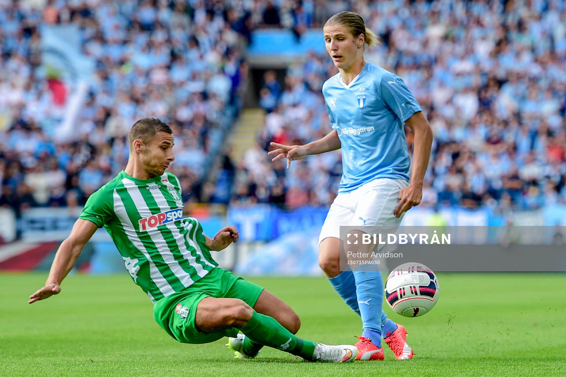 Zalgiris Andro Svrljuga och Malmö FFs Pawel Cibicki