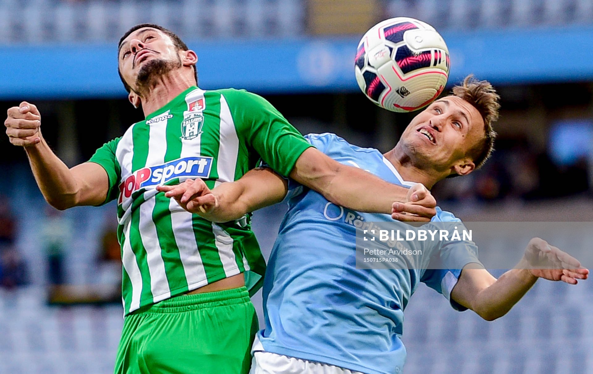 Zalgiris Jorge Chula och Malmö FFs Magnus Wolff Eikrem i