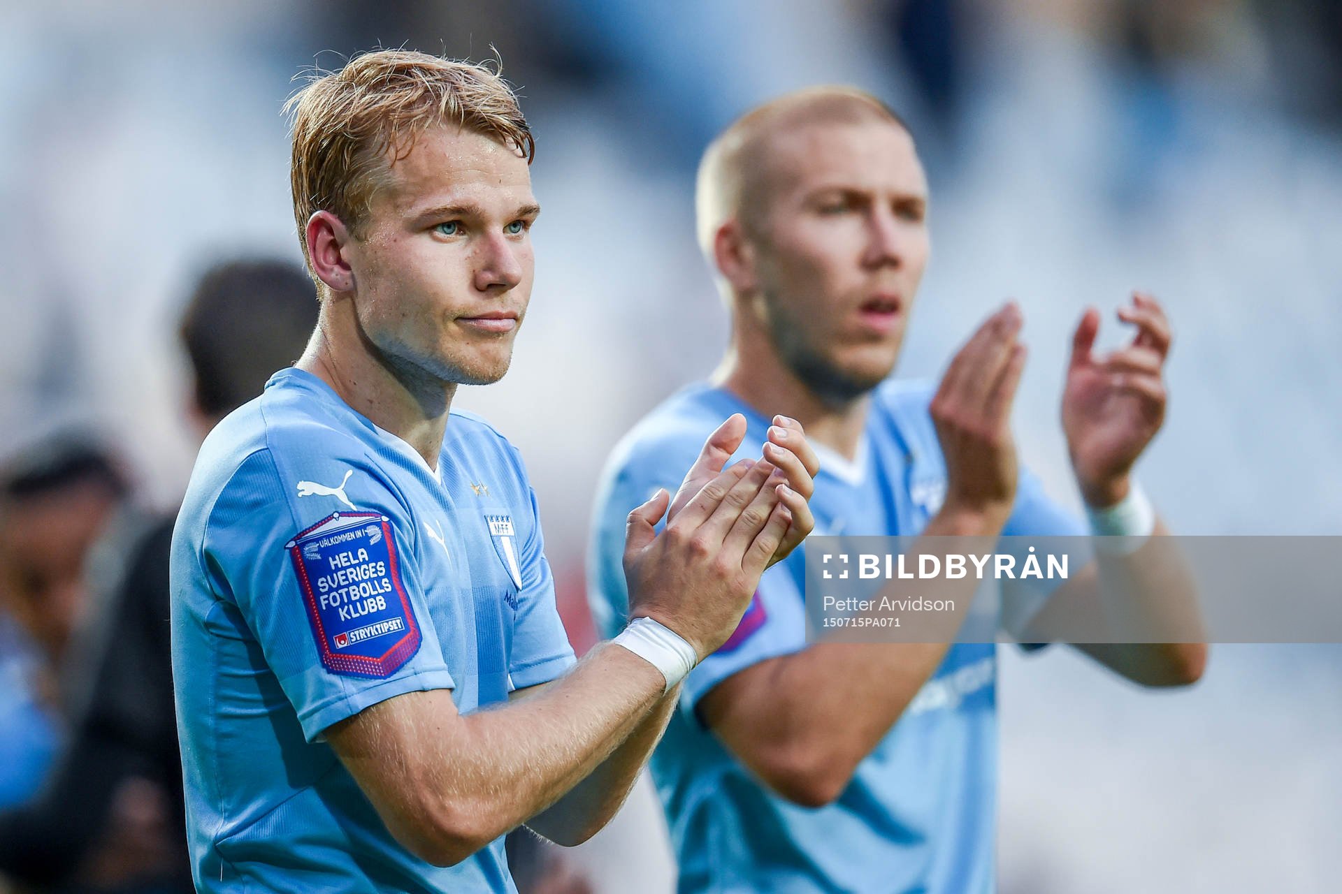 Malmö FFs Oscar Lewicki och Anton Tinnerholm tackar