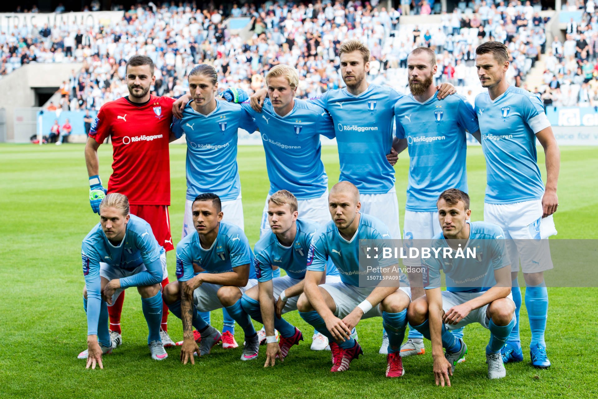 Malmö FFs startelva övre raden från vänster, målvakt