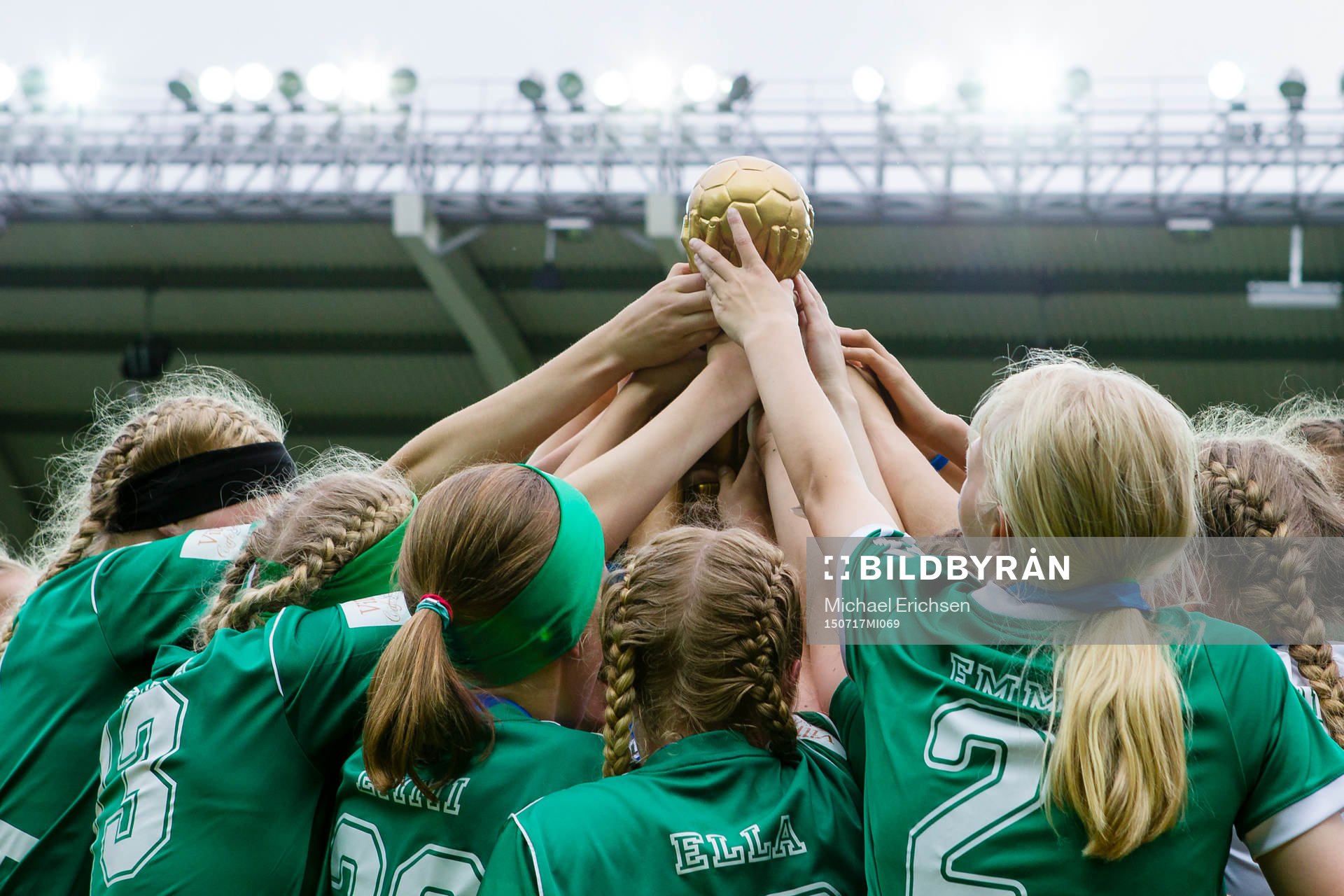 JyPK 02 United lyfter pokalen