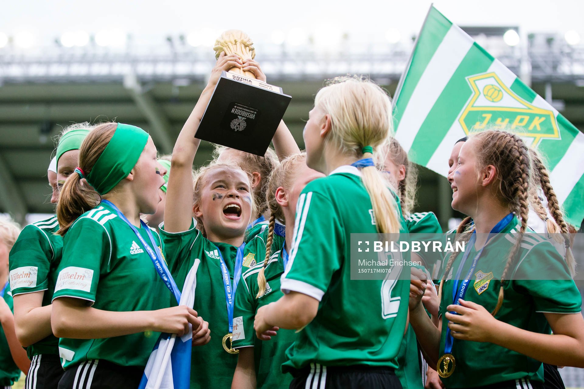 JyPK 02 United lyfter pokalen