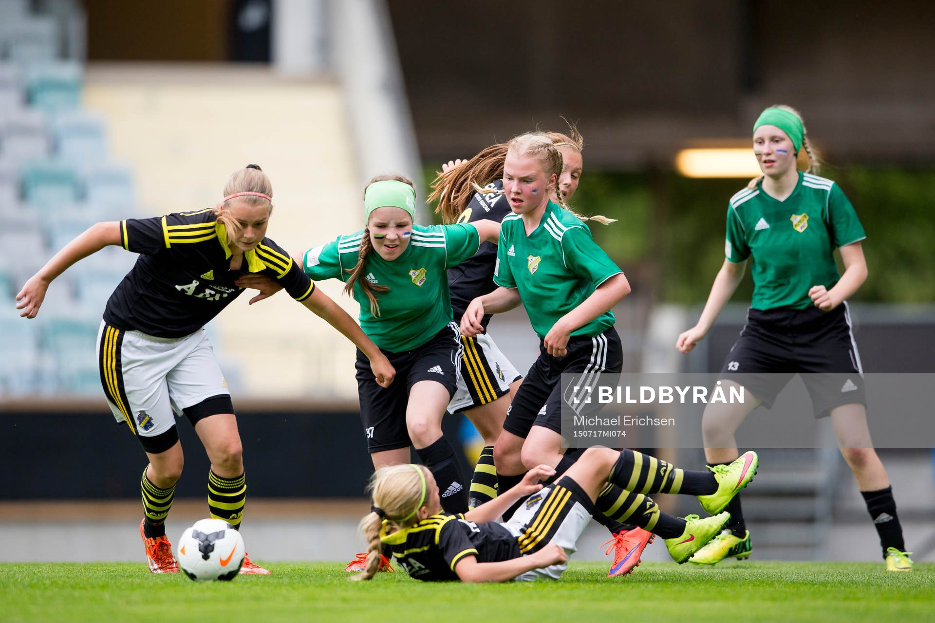 Kamp om bollen