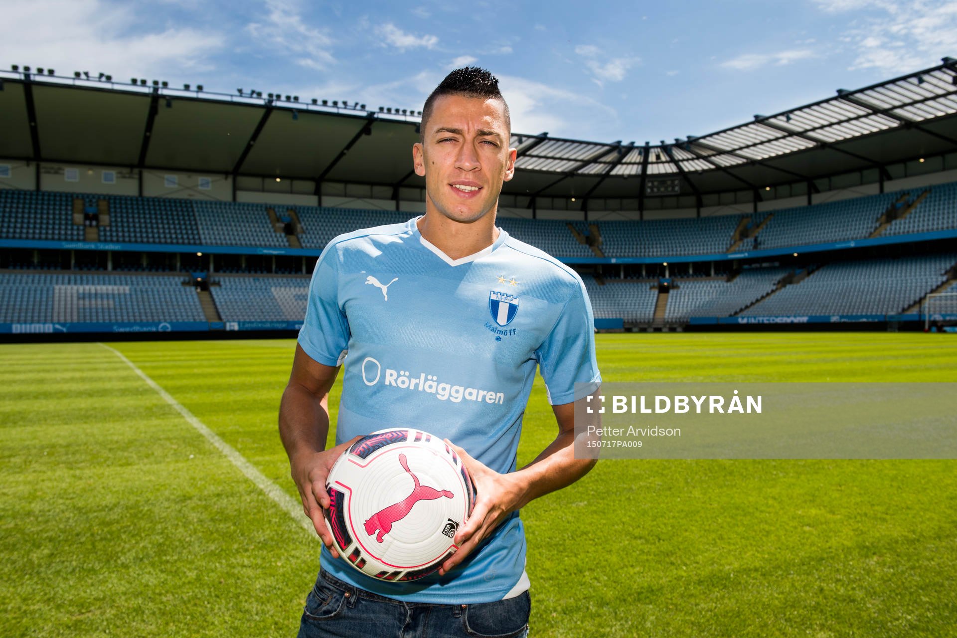 Malmö FF presenterar ett nyförvärv i form av Nikola