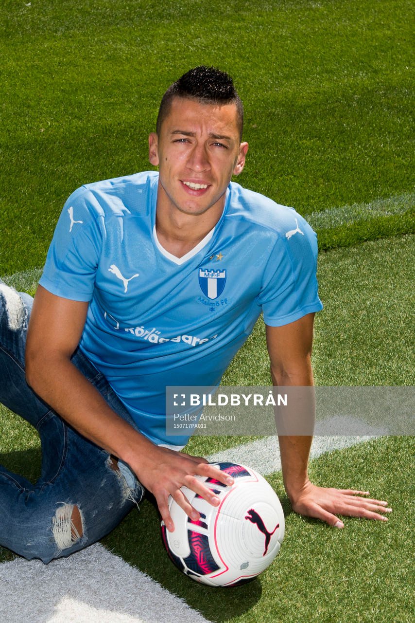 Malmö FF presenterar ett nyförvärv i form av Nikola