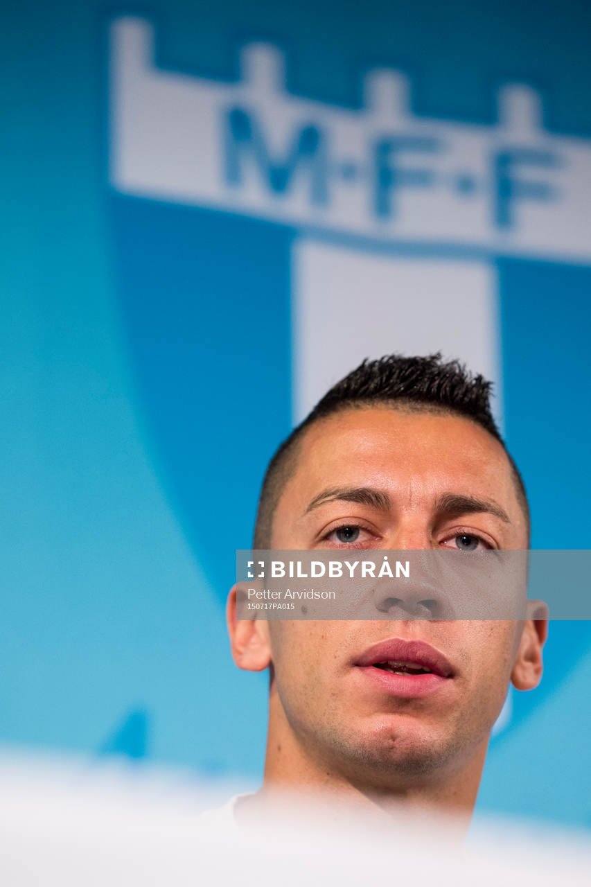 Malmö FF presenterar ett nyförvärv i form av Nikola