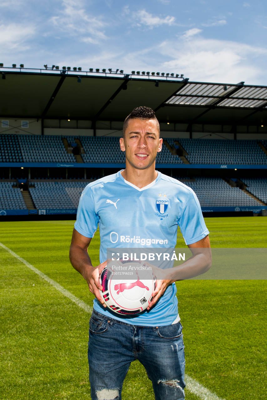 Malmö FF presenterar ett nyförvärv i form av Nikola