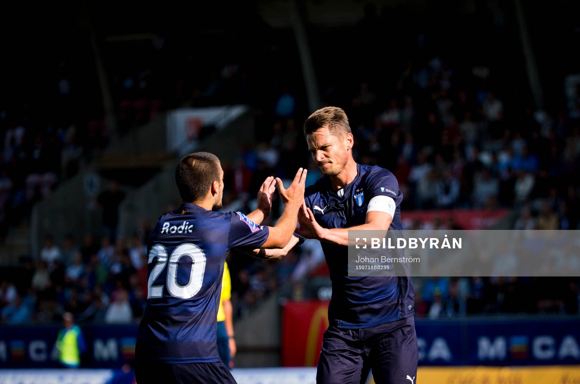 Malmö FFs Markus Rosenberg gör 1-1 och jublar med