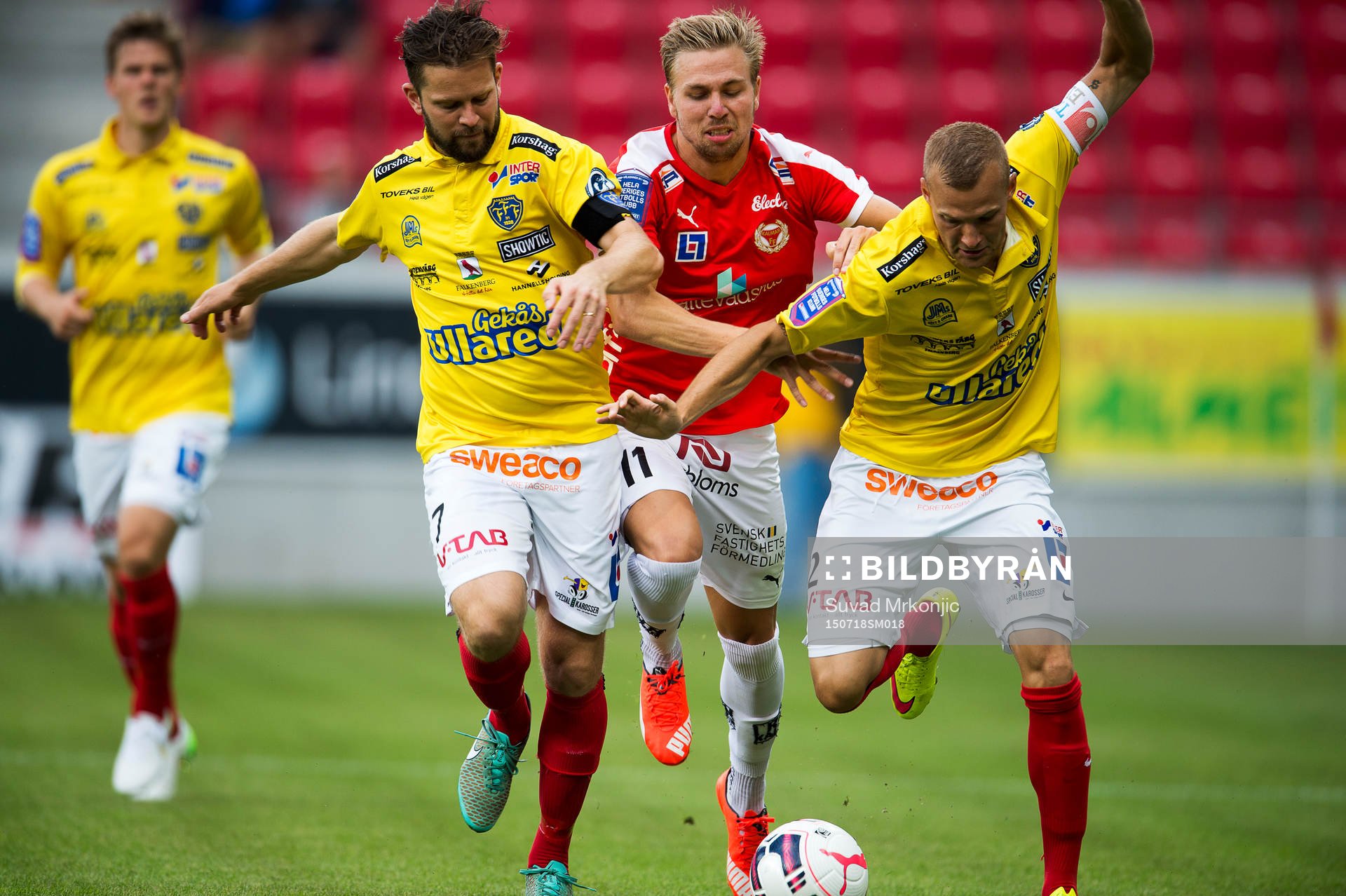 Kalmars Jonathan Ring och Falkenbergs David Svensson samt