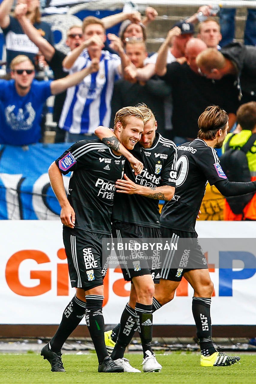 IFK Göteborgs spelare firar