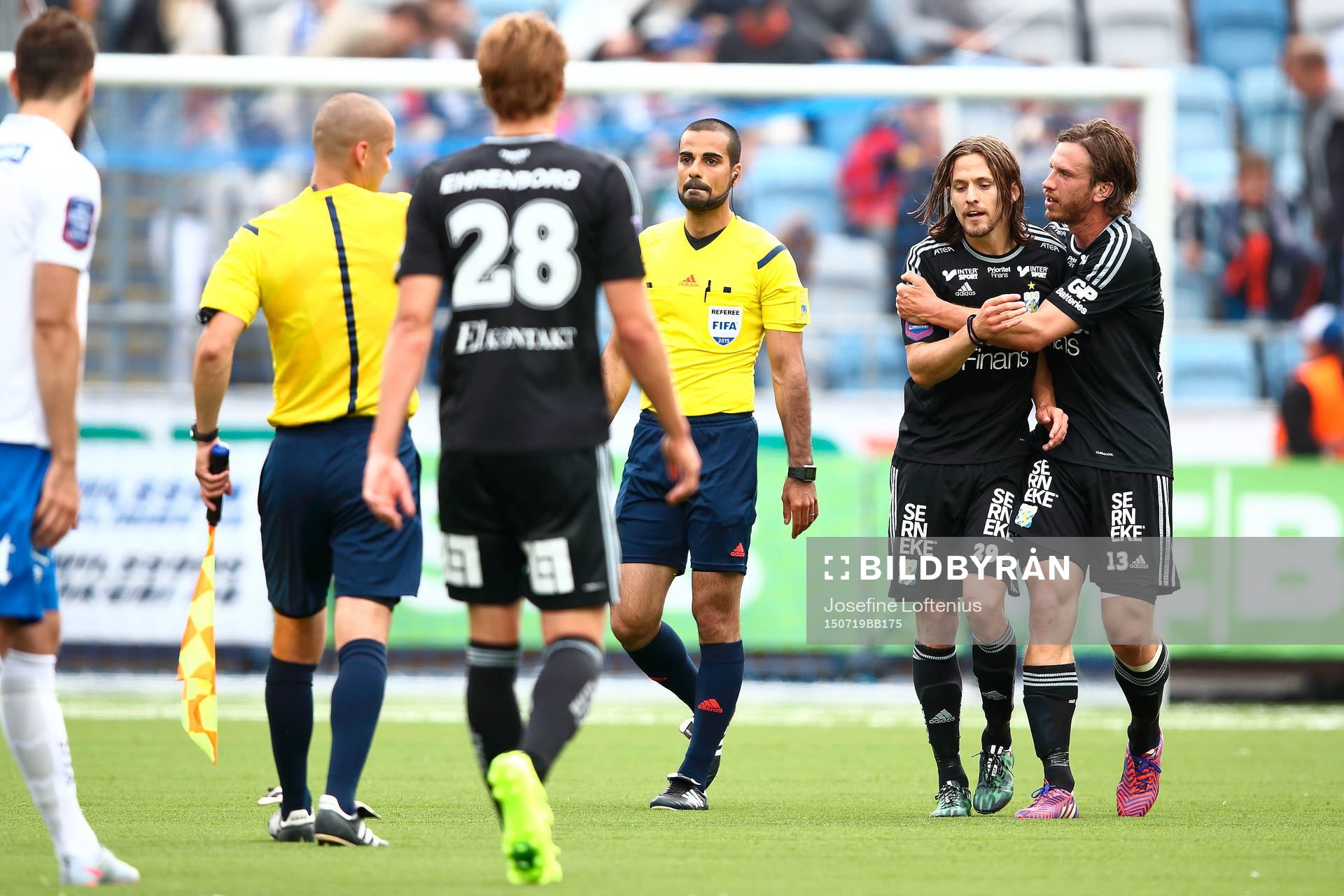 IFK Göteborgs Gustav Svensson kramar om Lasse Vibe