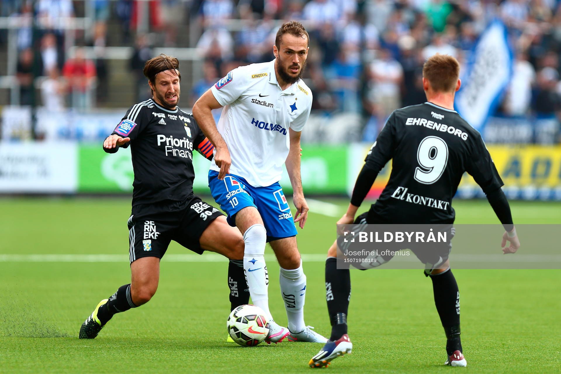 Norrköpings Emir Kujovic i kamp om bollen med IFK