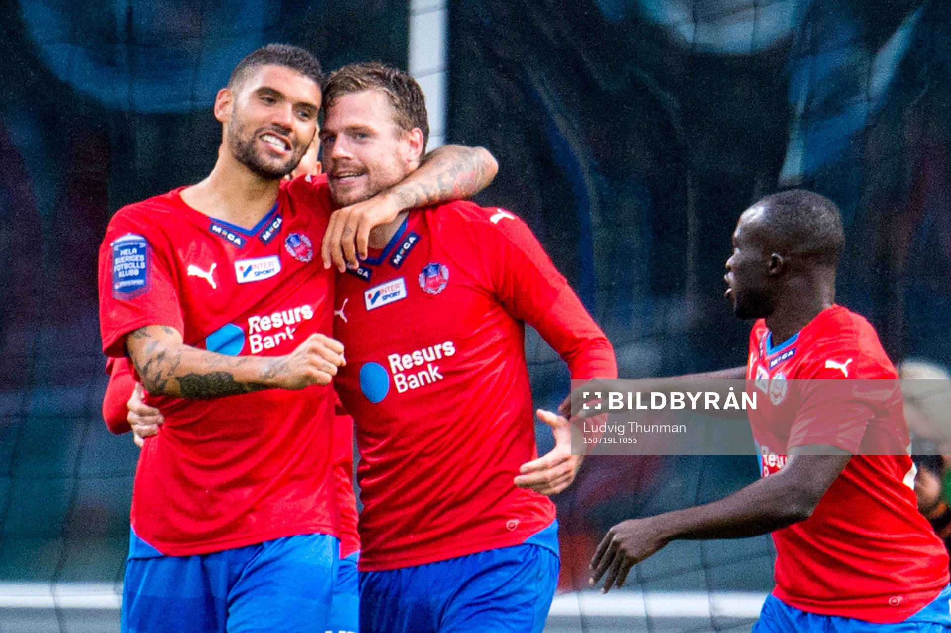 Helsingborgs Victor Palsson kramar om Arnór Smárason