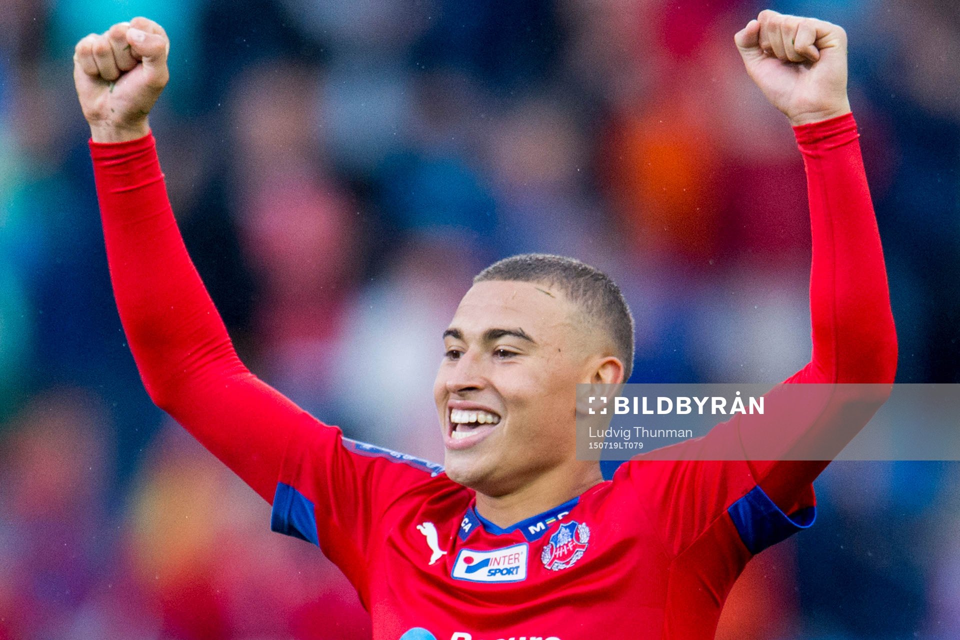Helsingborgs Jordan Larsson jublar efter fotbollsmatchen i Allsvenskan mellan Helsingborg och AIK den 19 juli 2015 i Helsingborg. 