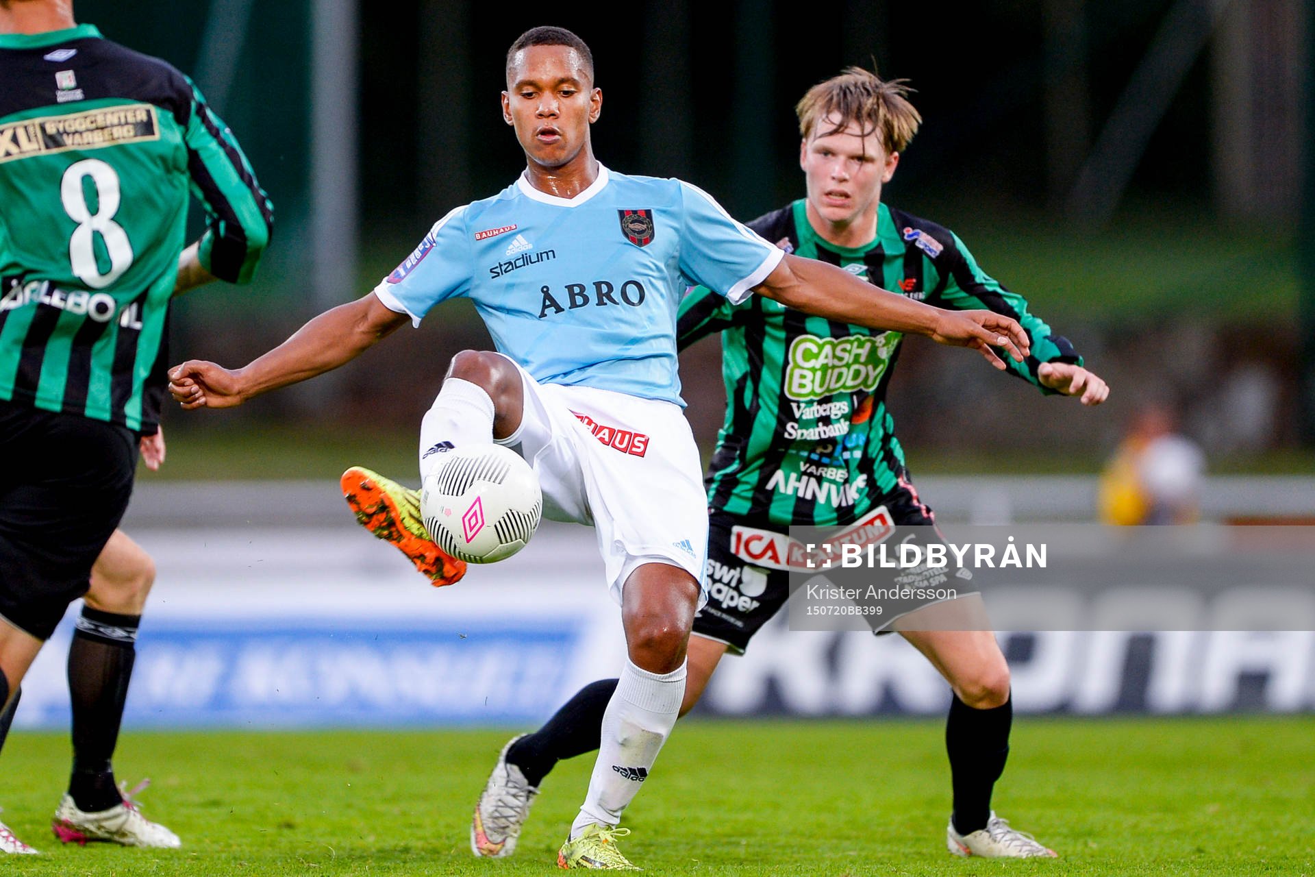 Brommapojkarnas Seth Hellberg och Varbergs Anton Liljenbäck