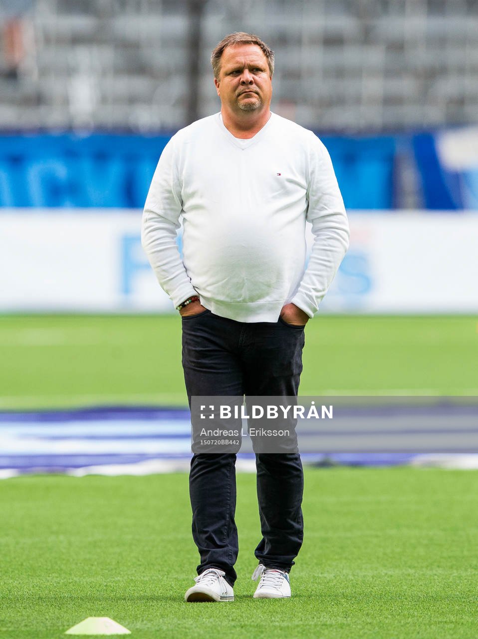 Åtvidabergs tränare Roar Hansen innan fotbollsmatchen i
