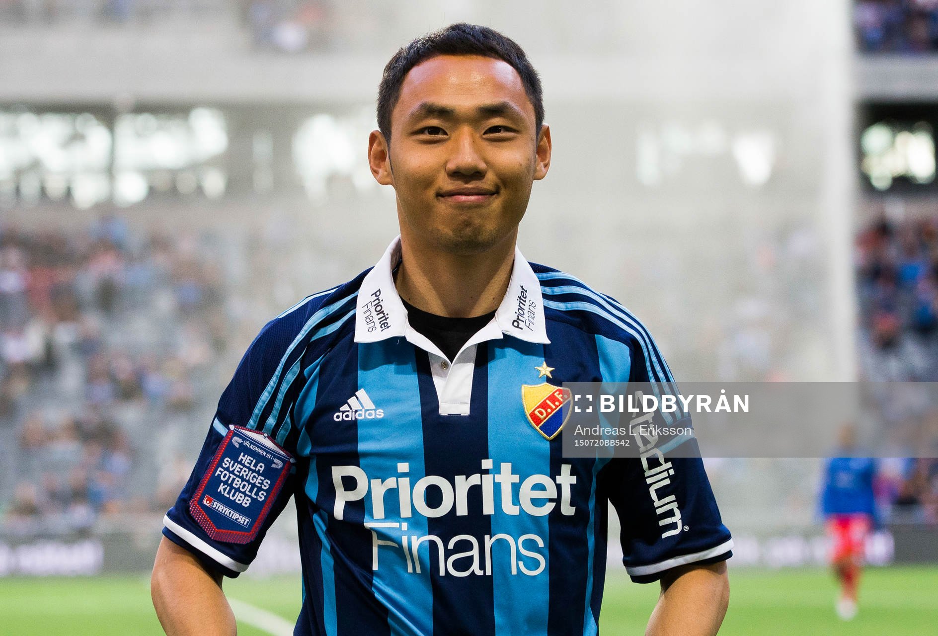 Djurgårdens nyförvärv Seon Min Moon presenterar i