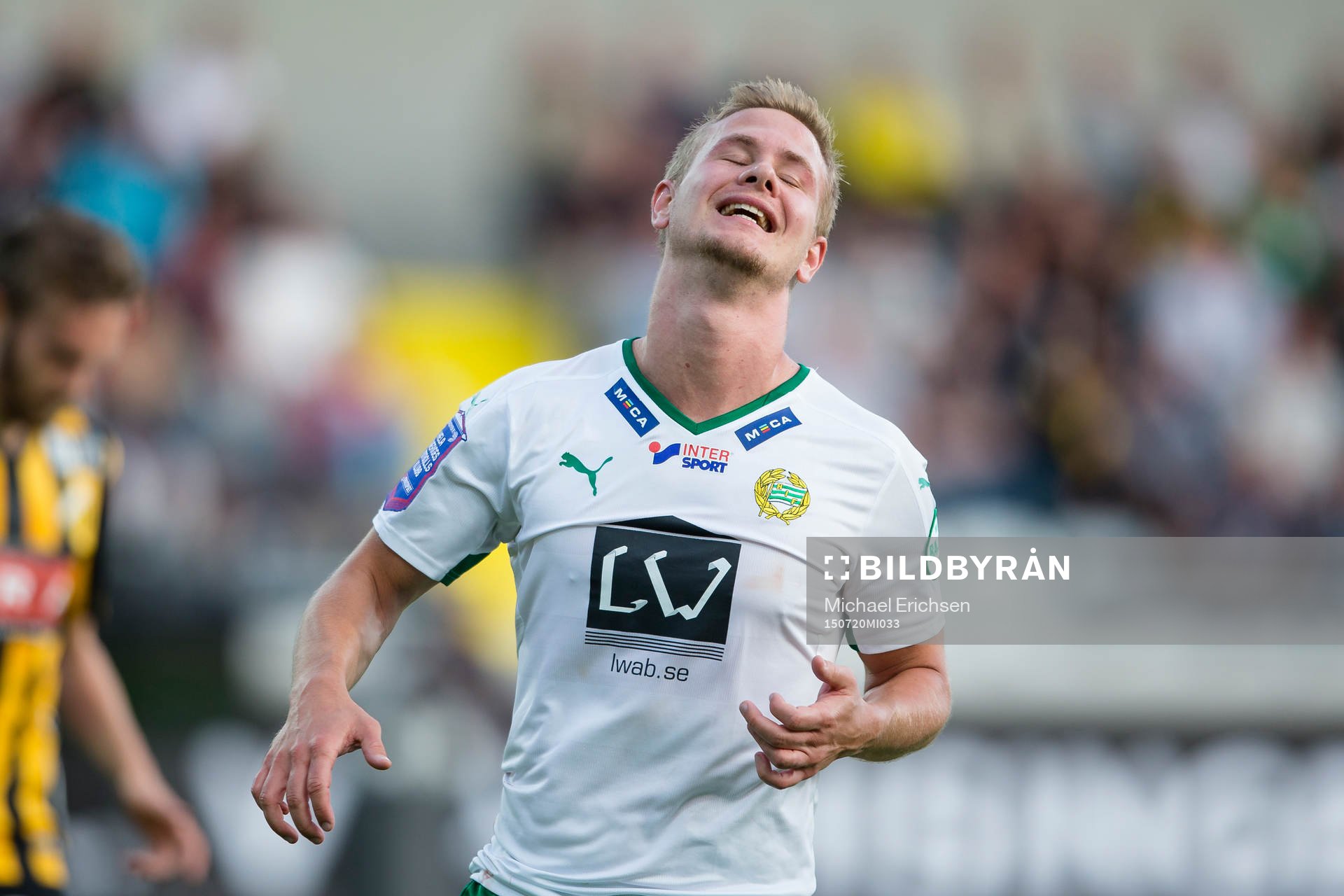 Hammarbys  Erik Israelsson deppar