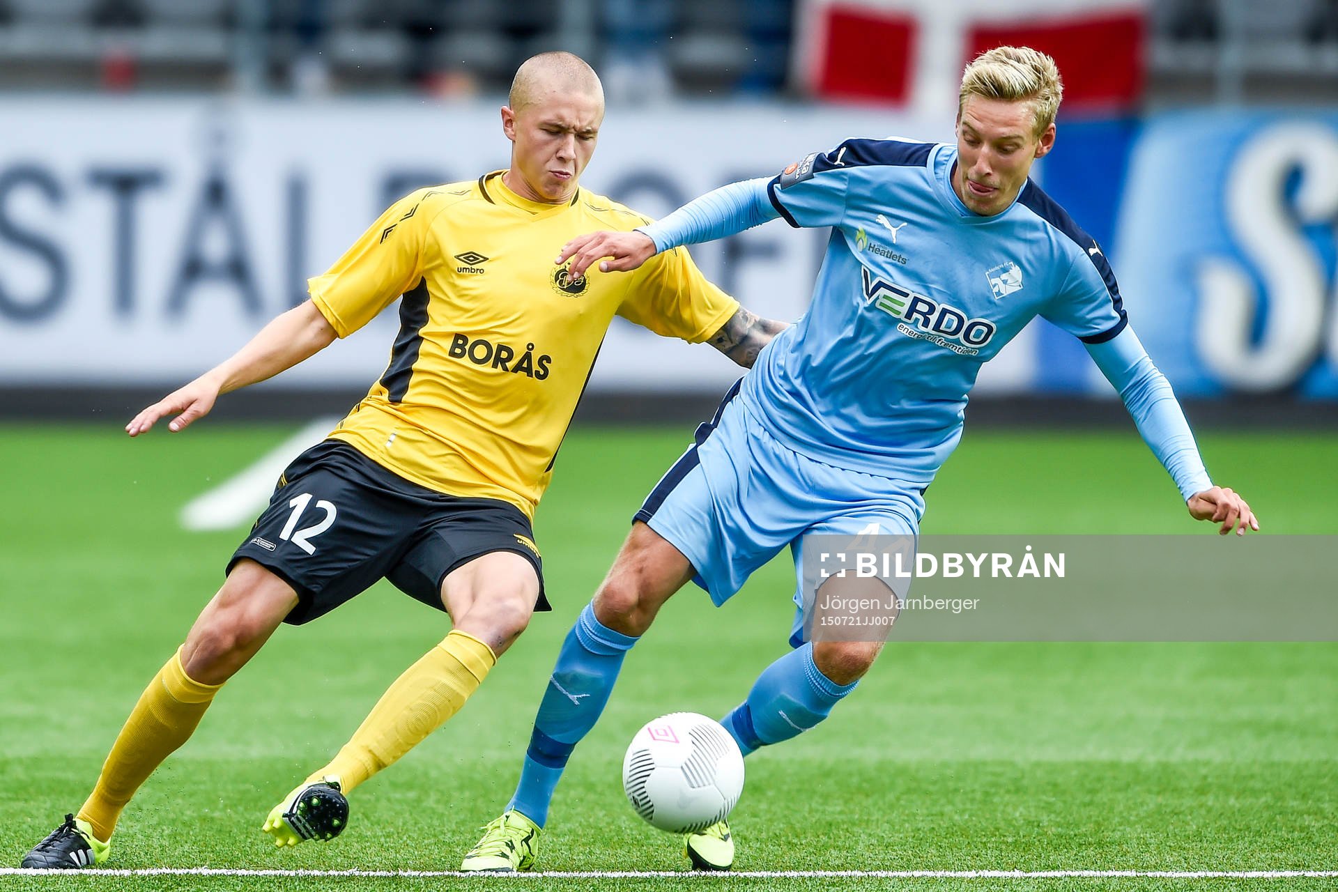 Elfsborgs Sebastian Holmén och Randers Nicolai Brock-Madsen
