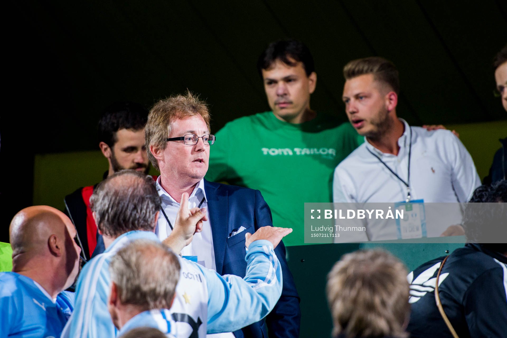 Malmö FFs evenemangsansvarige Patrik Jandelin i diskussion