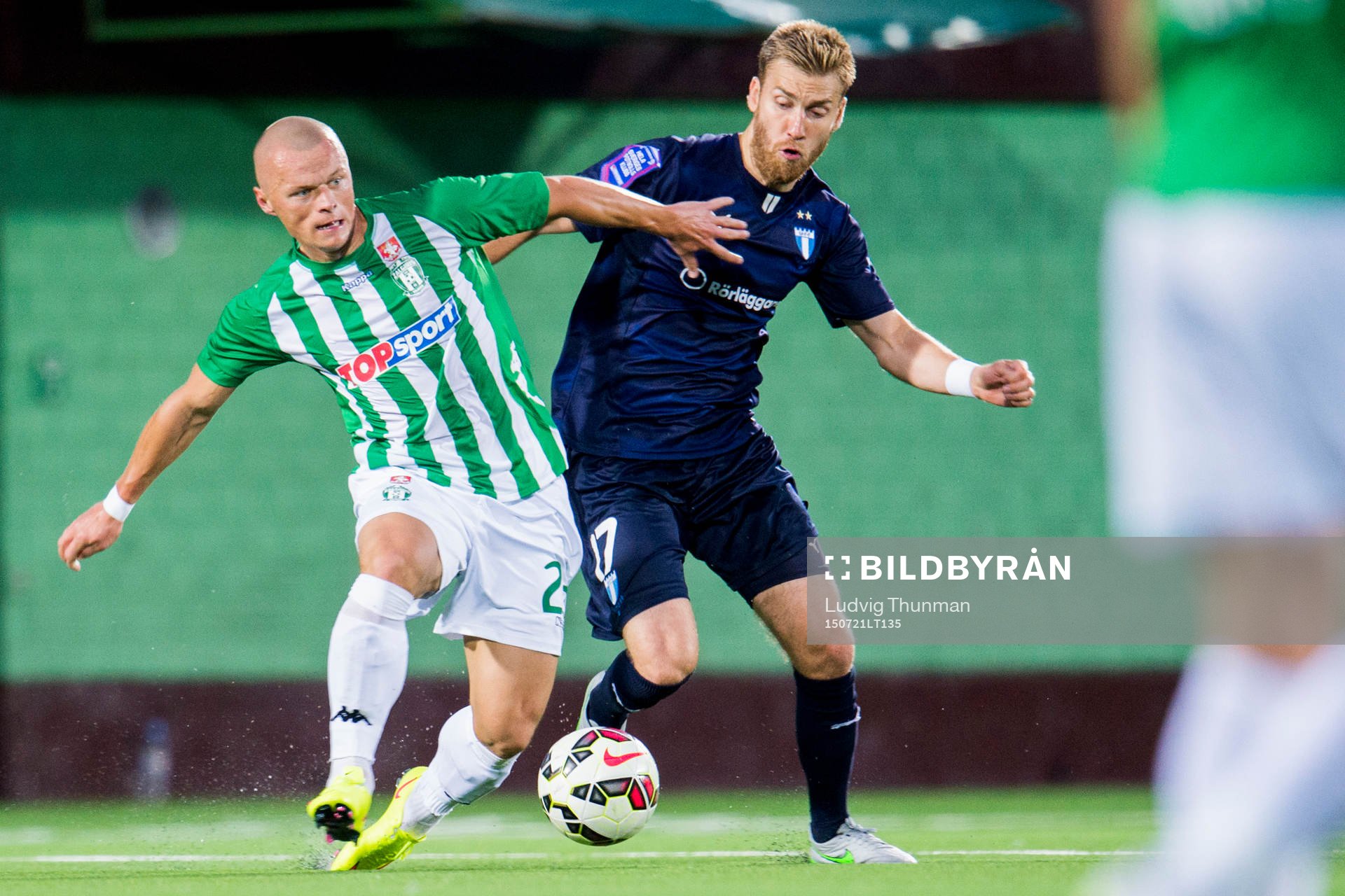 Zalgiris Darvydas Sernas och Malmö FFs Rasmus Bengtsson