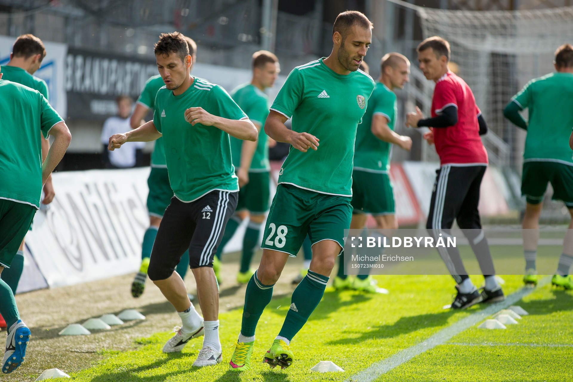 Slask Wroclaws Flavio Paixao värmer upp innan fotbollsmatchen i kvalet till Europa League mellan IFK Göteborg och Slask Wroclaw den 23 juli 2015 i Göteborg.