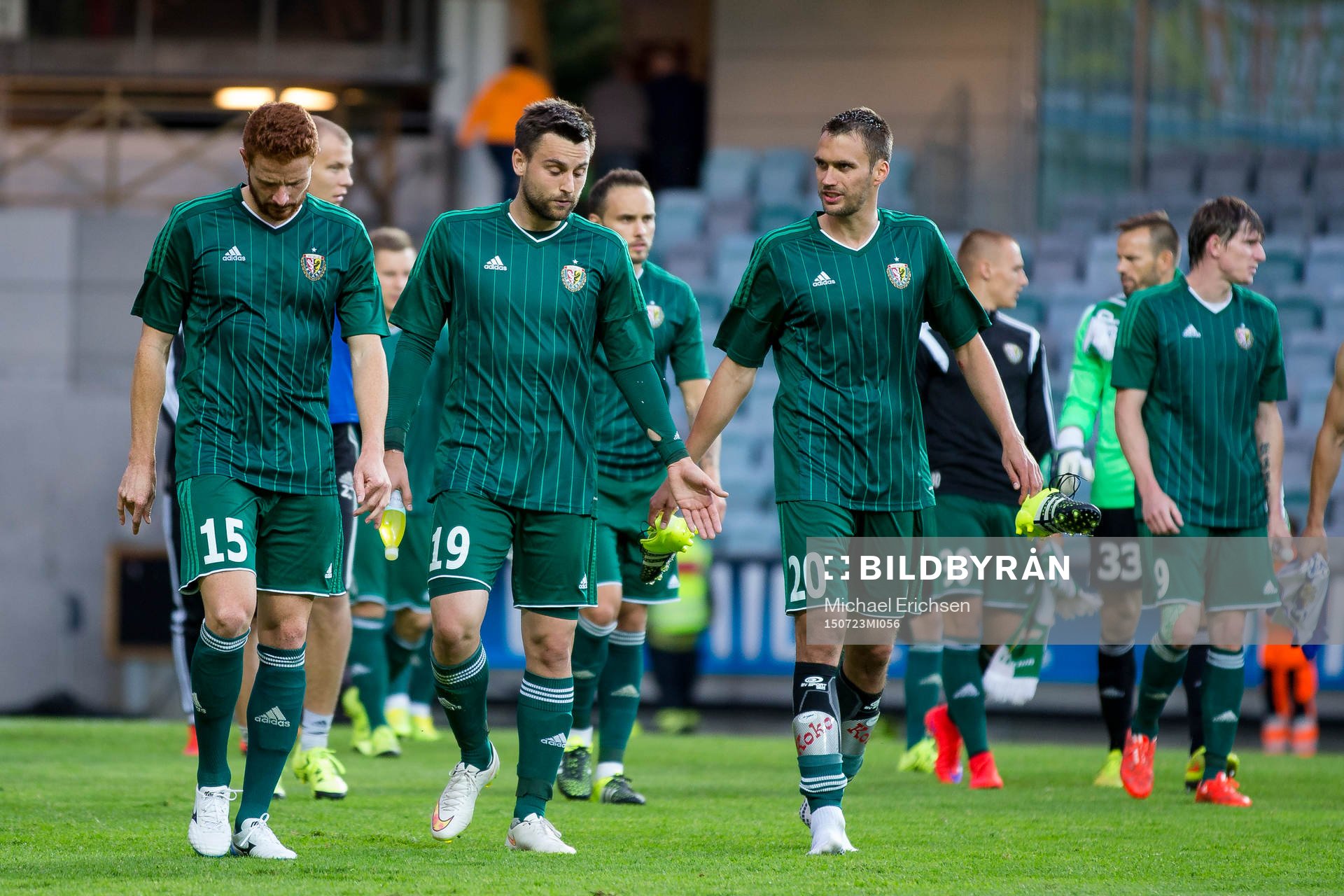 Deppiga spelare, fr.v. Marcel Gecov, Kamil Bilinski och