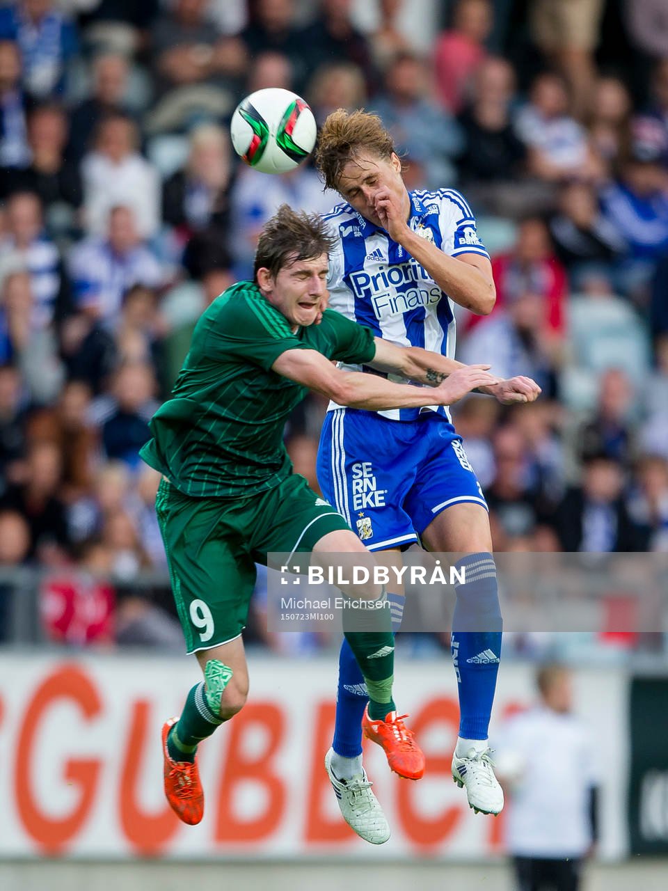 IFK Göteborgs Thomas Rogne vinner nickduell mot Slask