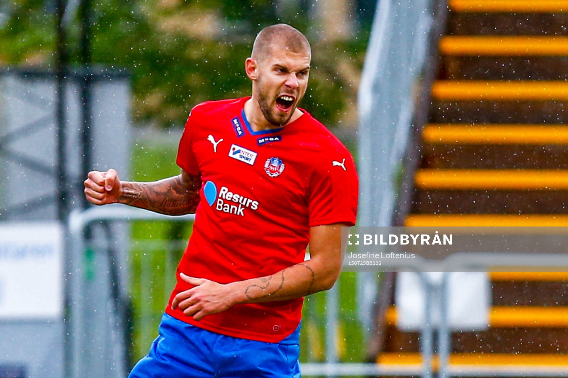 Helsingborgs Robin Simovic firar 2-0