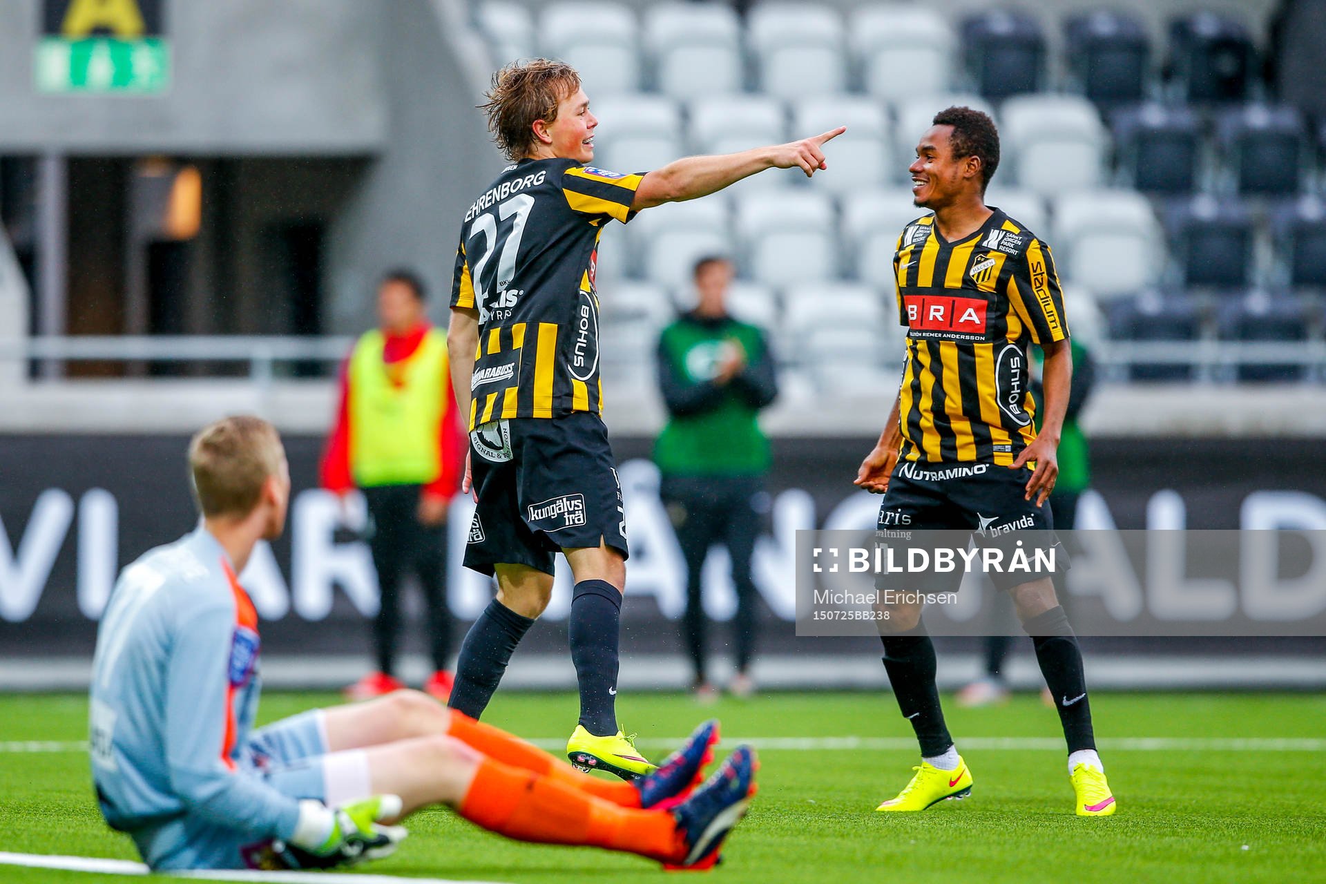 Helsingborgs Måns Ekvall firar 2-0