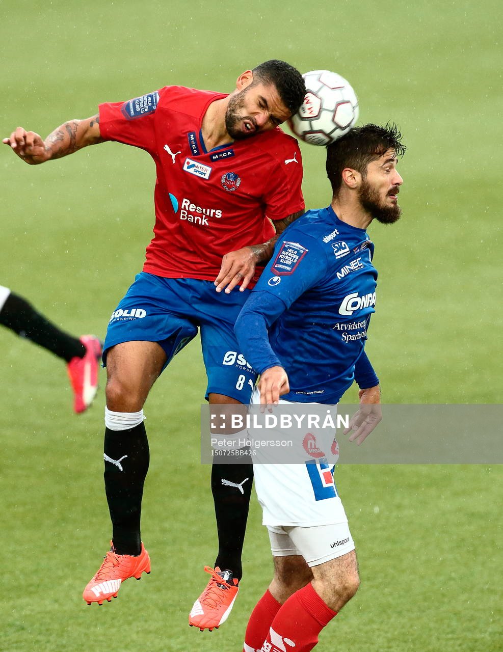 Victor Pálsson och Åtvidabergs Ajsel Kujovic