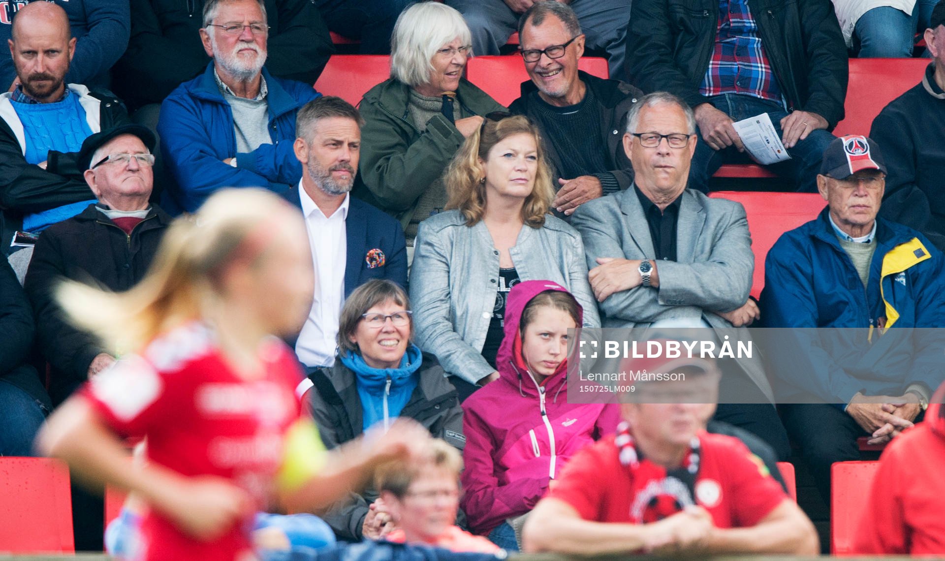 Islands förbundskapten Lars Lagerbäck på läktaren i