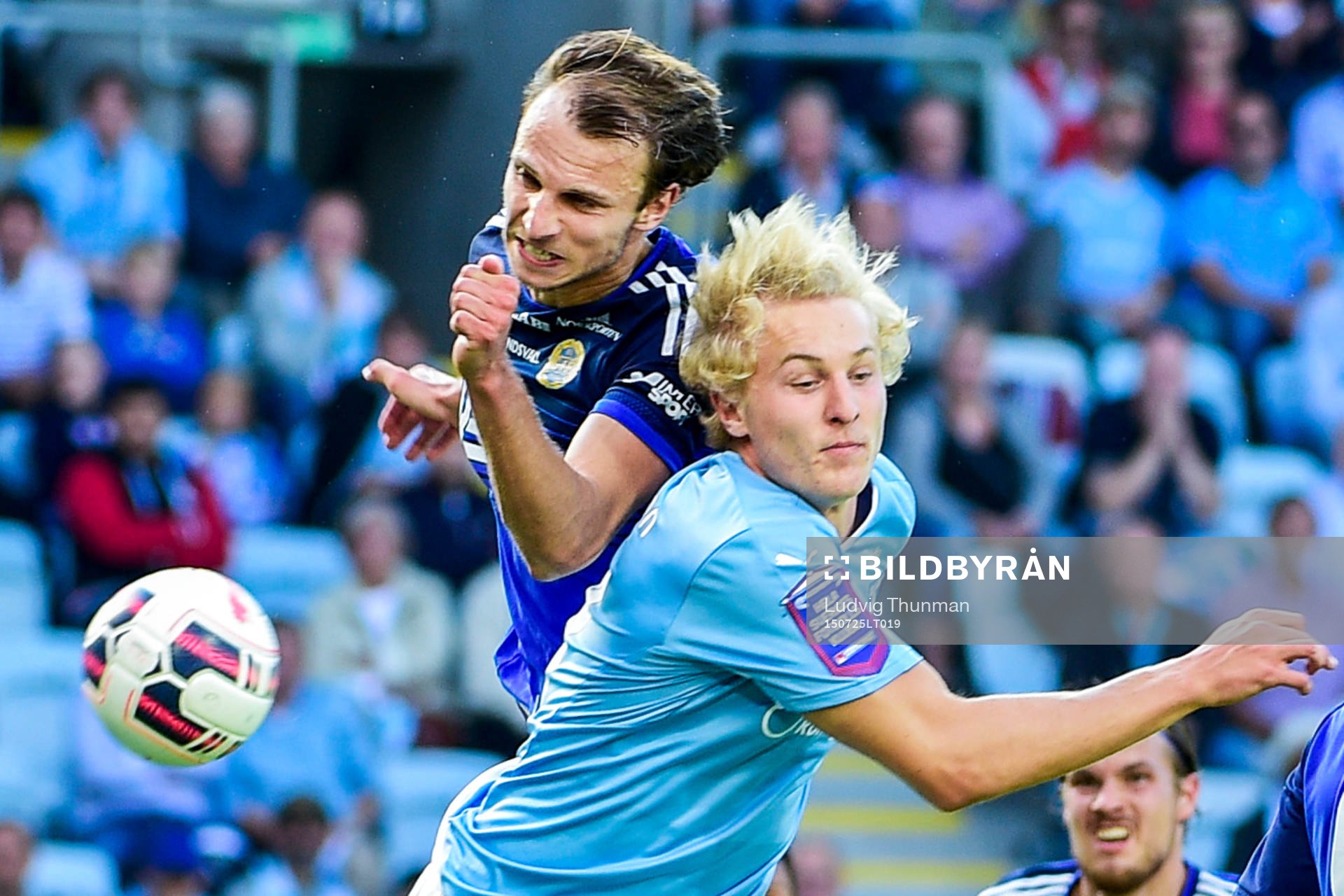 Malmö FFs Franz Brorsson och Sundsvalls Jon Gudni Fjoluson