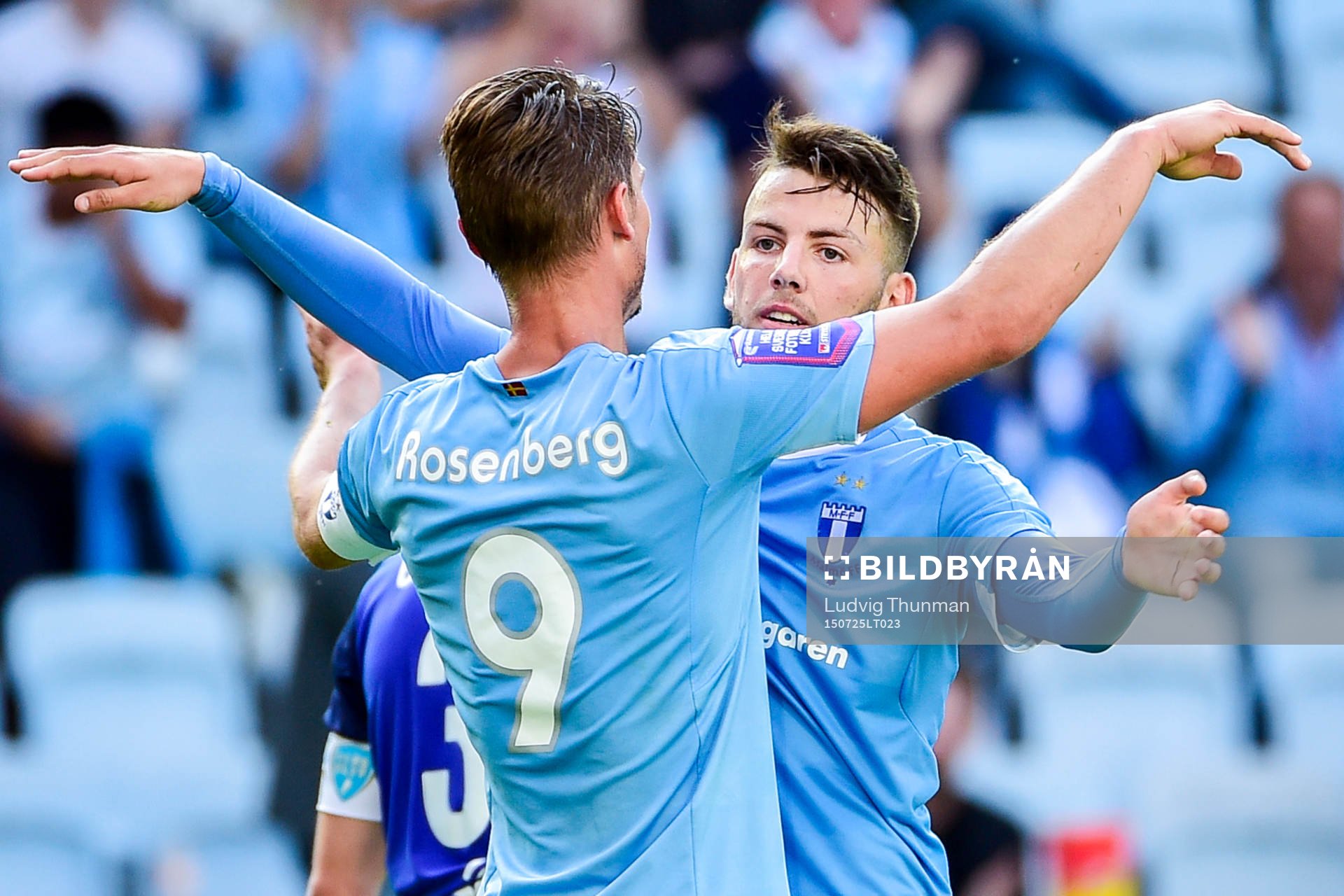 Malmö FFs Markus Rosenberg och Erdal Rakip firar 3-0 av