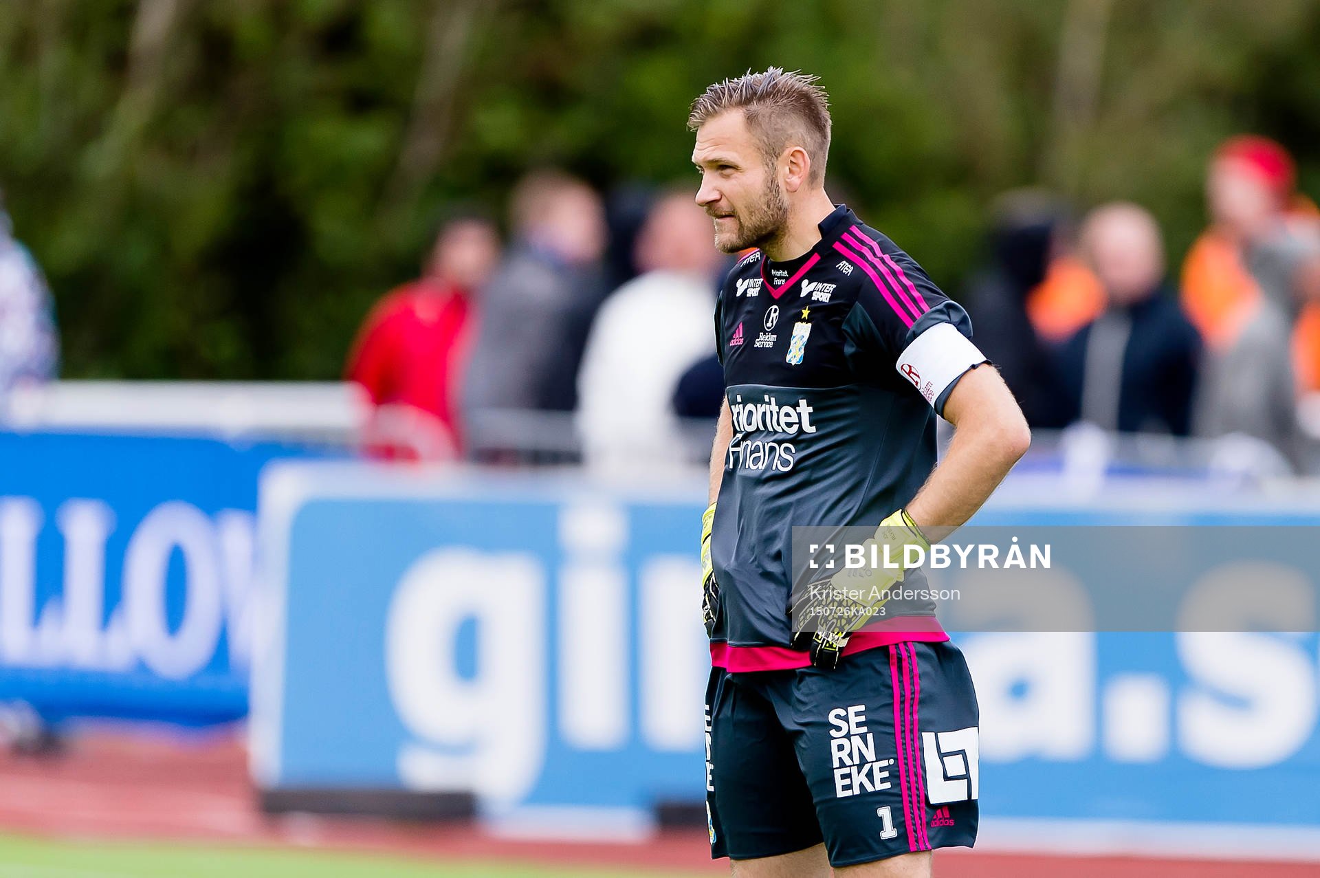 IFK Göteborgs målvakt John Alvbåge deppar