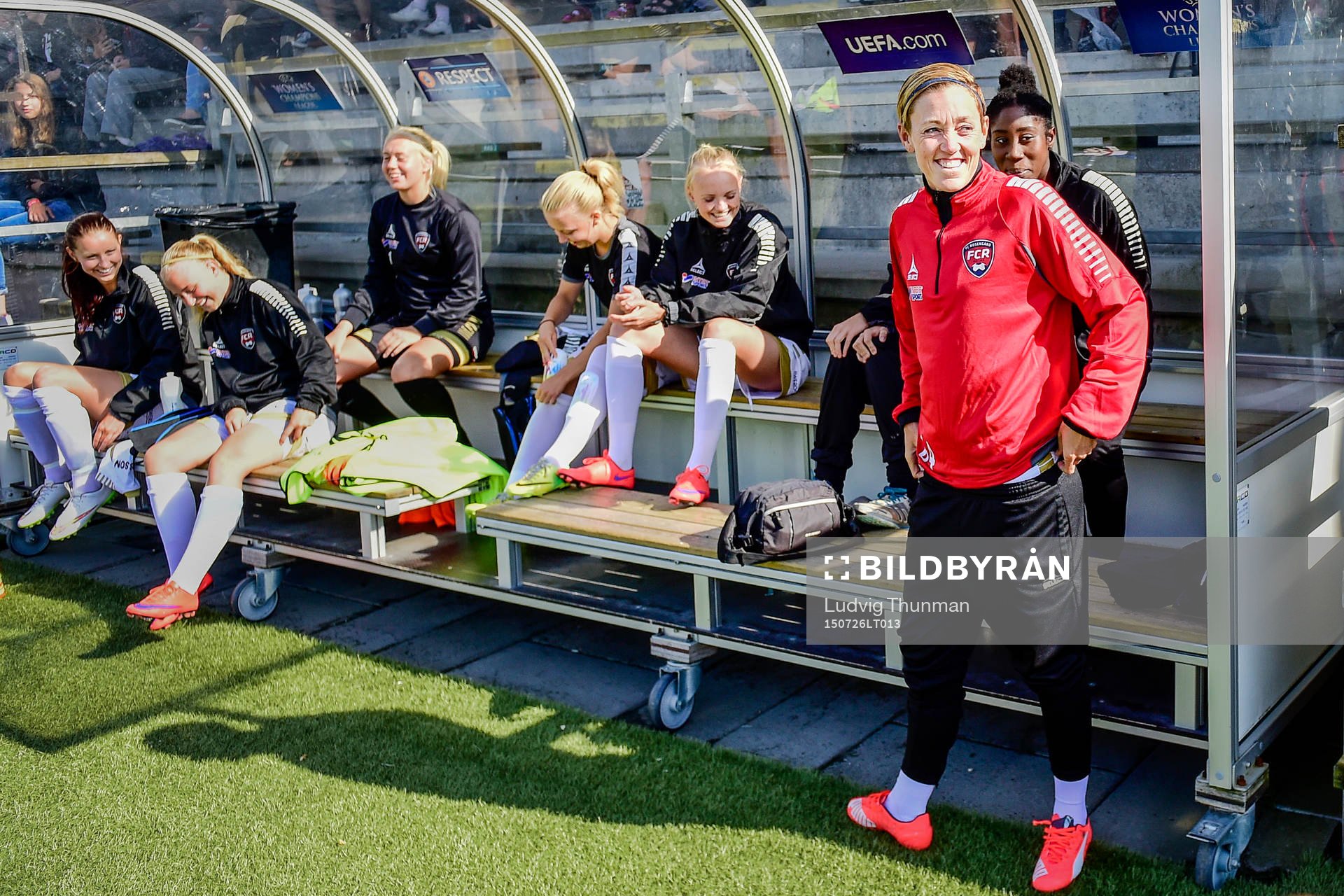 Therese Sjögran vid Rosengårds bänk