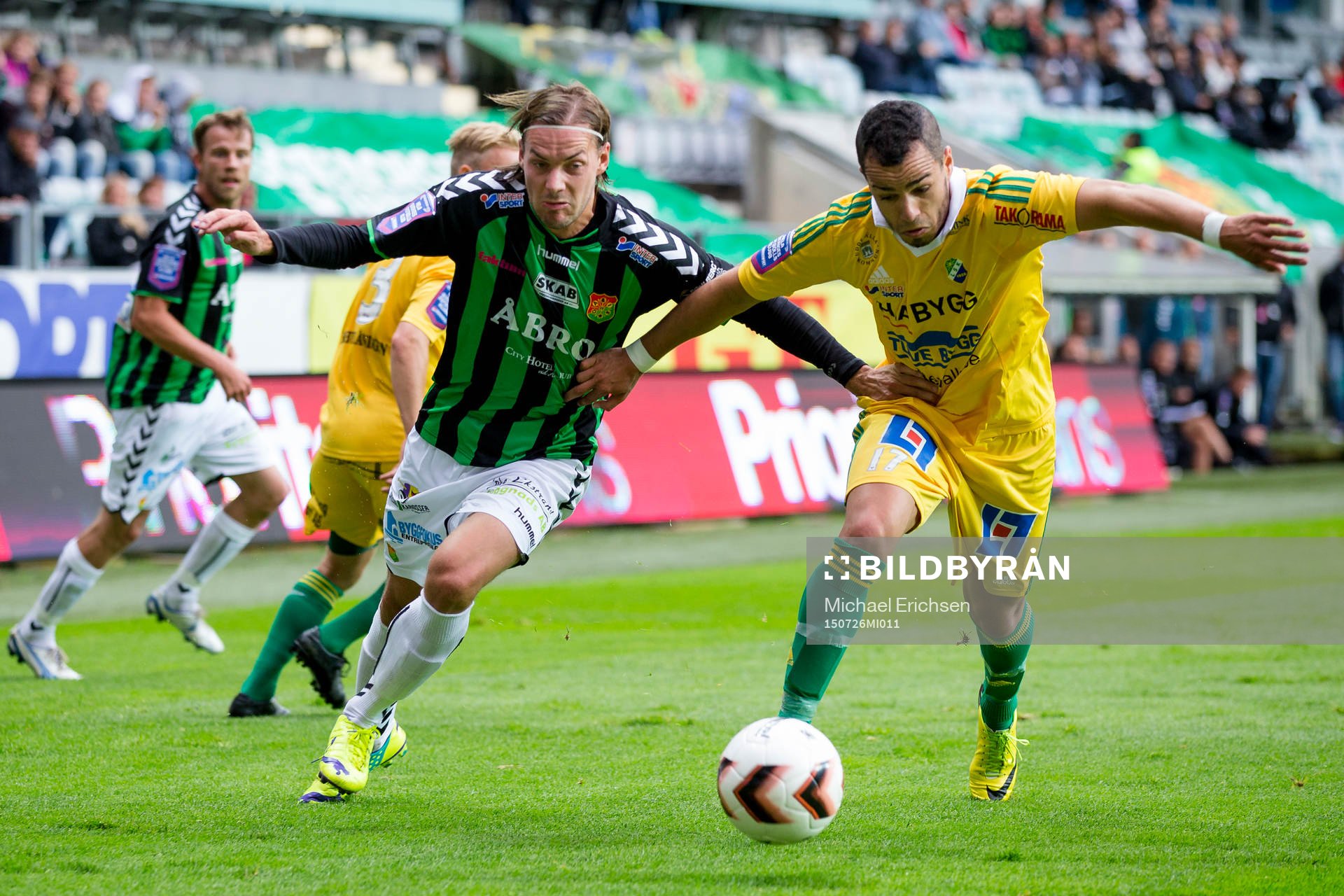 GAIS Danny Ervik i kamp med Ljungskiles Ahmed El Amrani under fotbollsmatchen i Superettan mellan GAIS och Ljungskile den 26 juli 2015 i Göteborg.