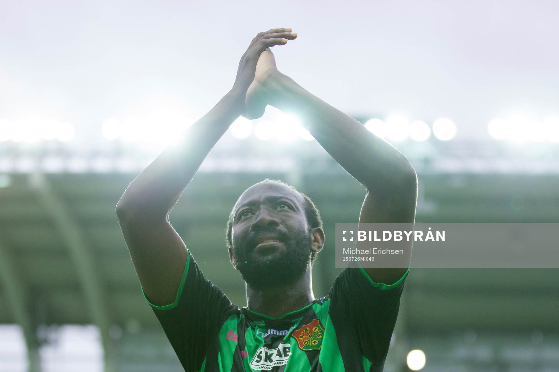 GAIS Reuben Ayarna tackar publiken