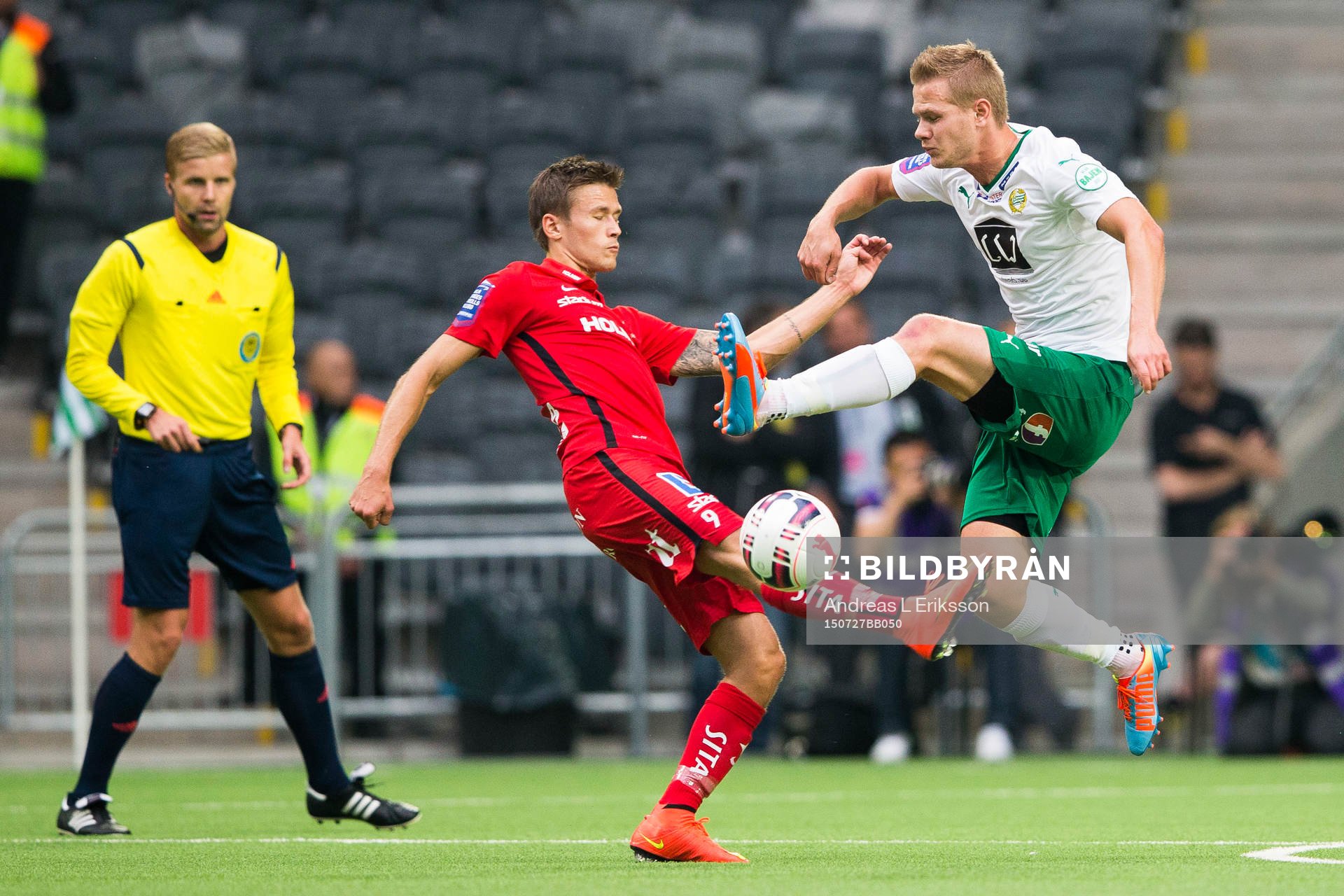 Norrköpings Arnor Ingvi Traustason och Hammarbys Erik