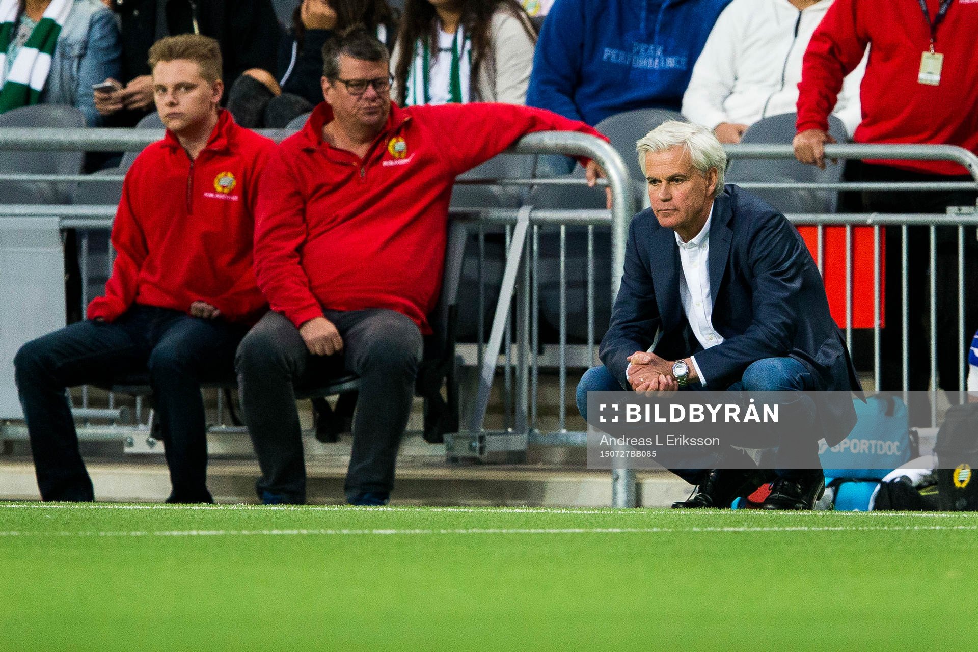 Hammarbys tränare Nanne Bergstrand ser deppig ut