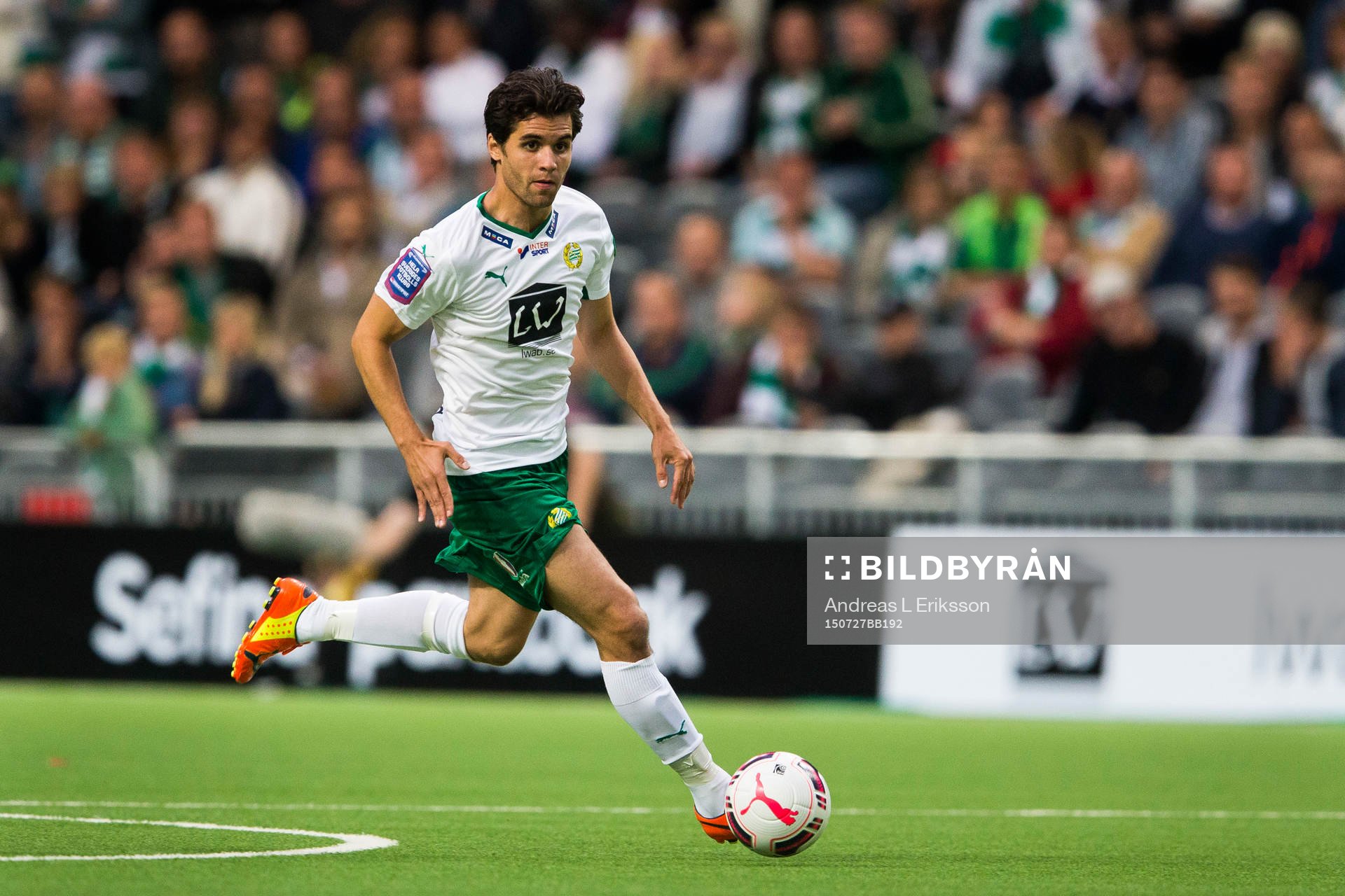 Hammarbys Lars Fuhre med bollen