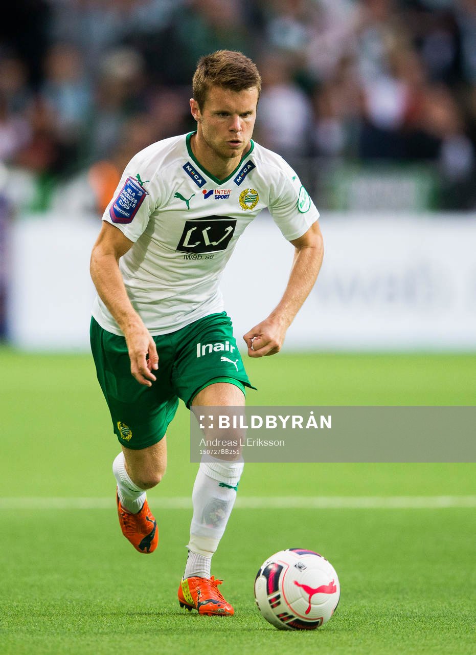Hammarbys Måns Söderqvist med bollen