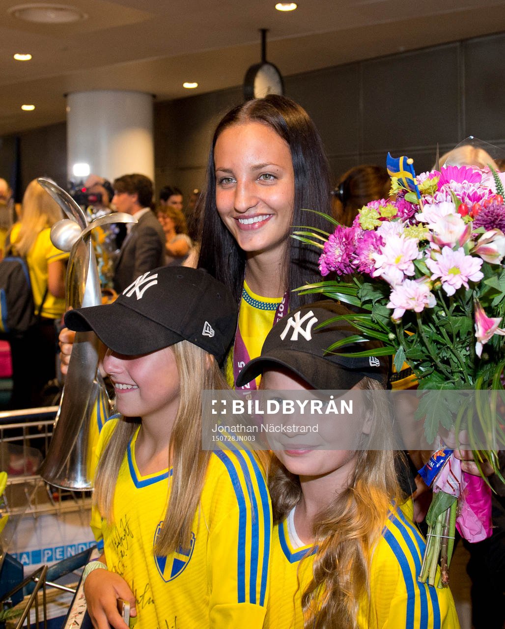 Sveriges F19-spelare Nathalie Björn hyllas för sitt