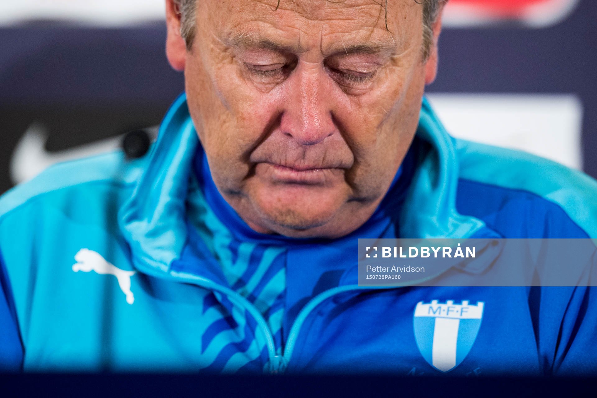 Malmö FFs tränare Åge Hareide ser deppig ut
