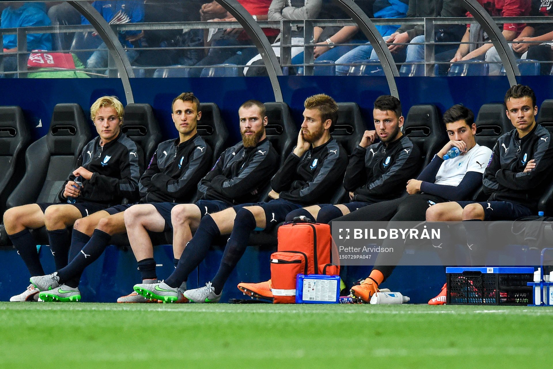 Malmö FFs spelare på bänken